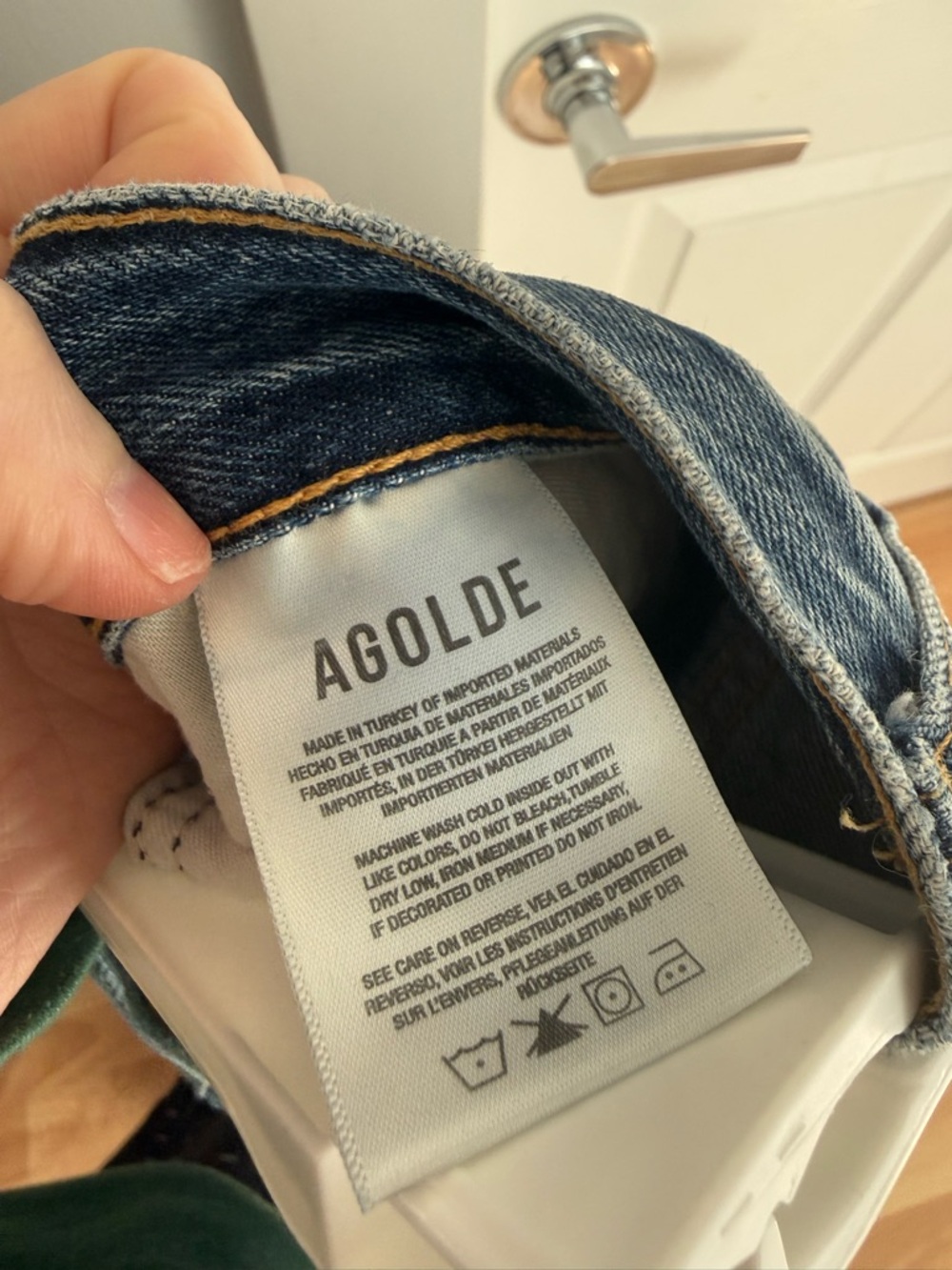 Agolde Riley High Rise Straight Crop, size 29 - Picture 6 of 9